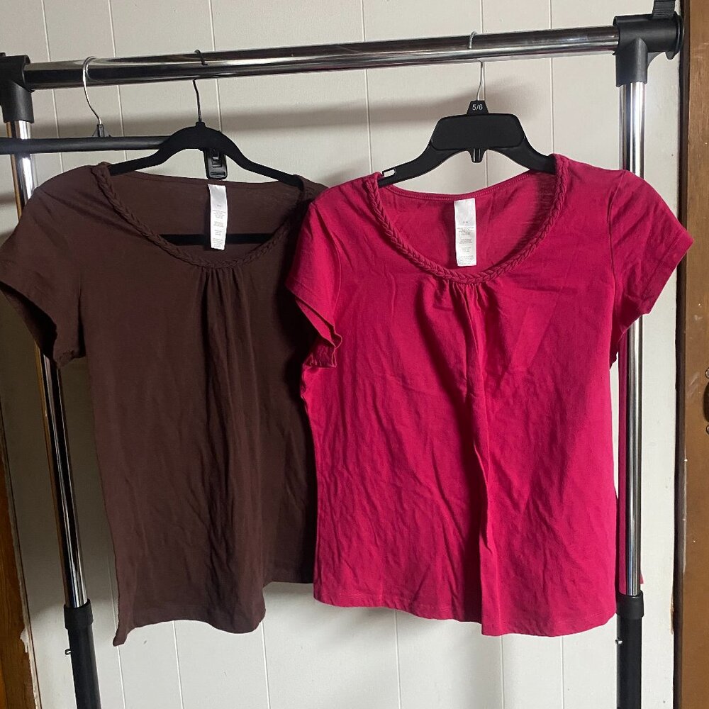Women's Red and Brown Short Sleeve Shirts with Braided Neck Detailing